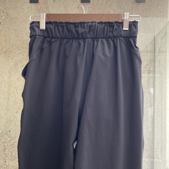 Lululemon pants 4 - Picture 4 of 6